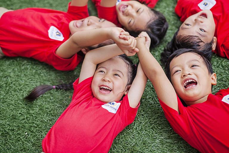 đặc điểm tâm lý trẻ em lứa tuổi mầm non