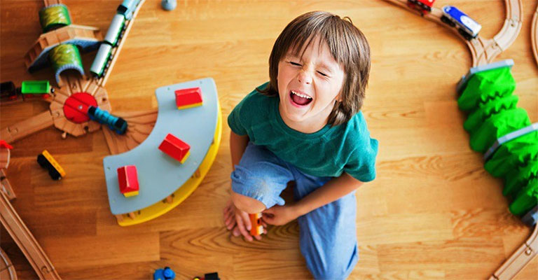 Trẻ chậm nói có phải tự kỷ