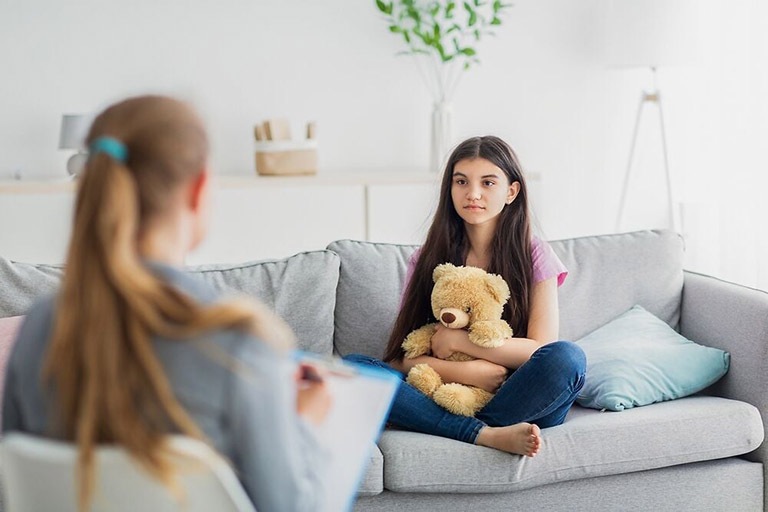Dựa vào tổng số điểm bài test có thể giúp đánh giá nhanh tình trạng trầm cảm của trẻ