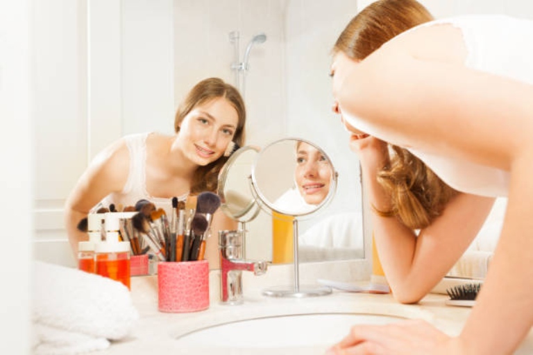 cách vượt qua nỗi đau bị phản bội 